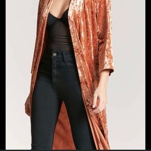 CRUSHED VELVET KIMONO